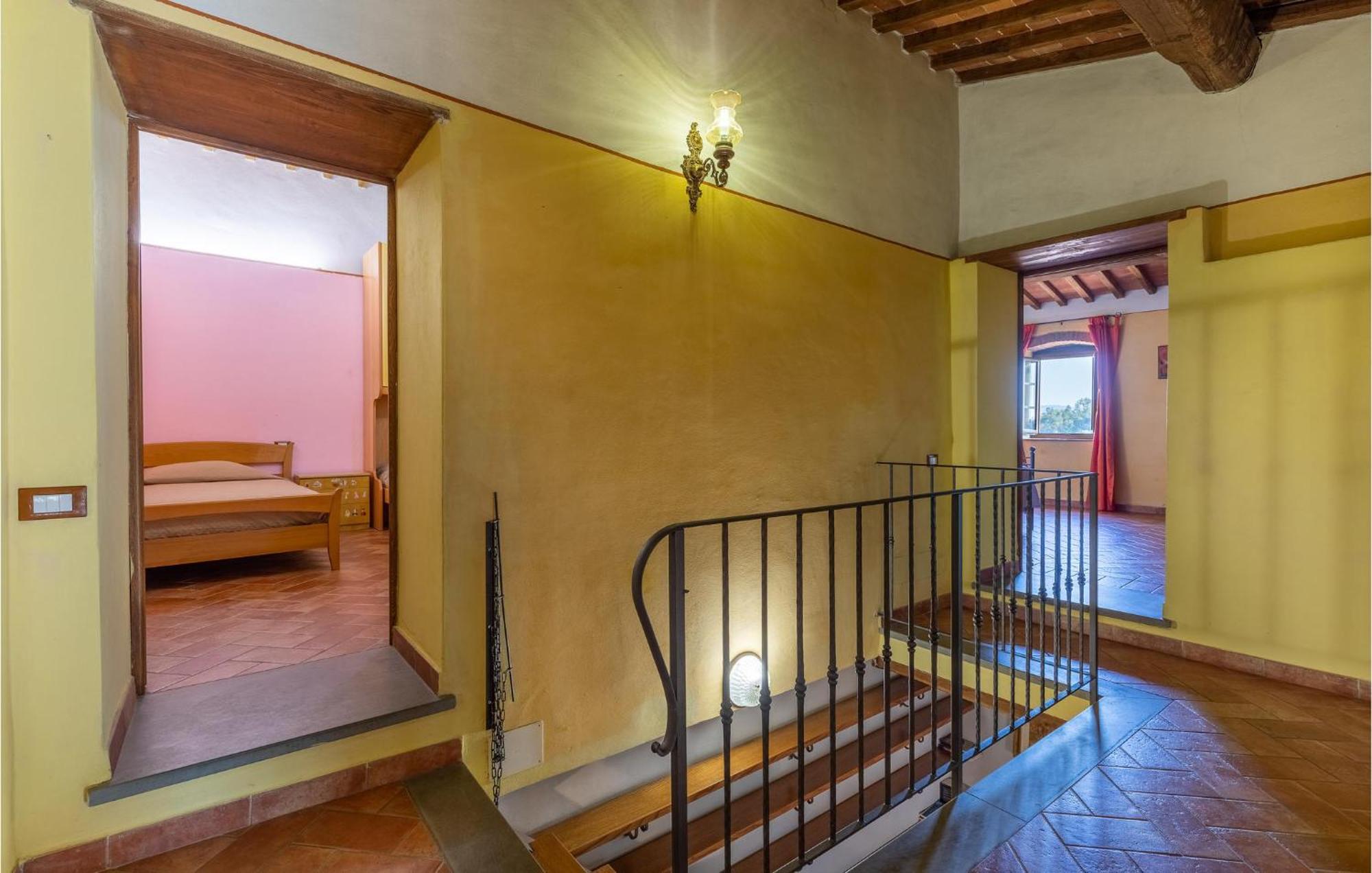 Awesome Home In Marliana With Kitchenette Екстериор снимка