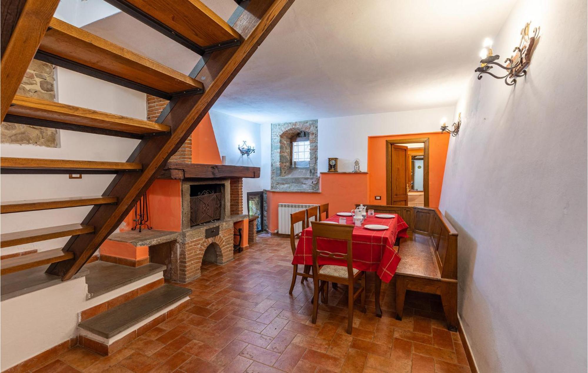 Awesome Home In Marliana With Kitchenette Екстериор снимка